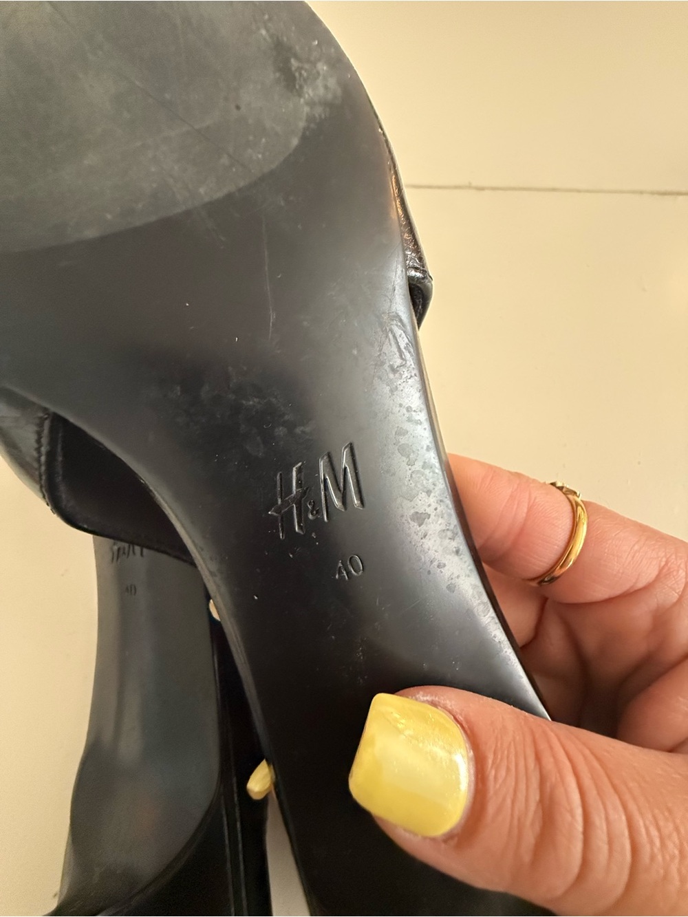 H&M Black Pointed Toe Slingback Kitten Heels Minimalist Classic Chic Sleek Basic - Picture 7 of 7